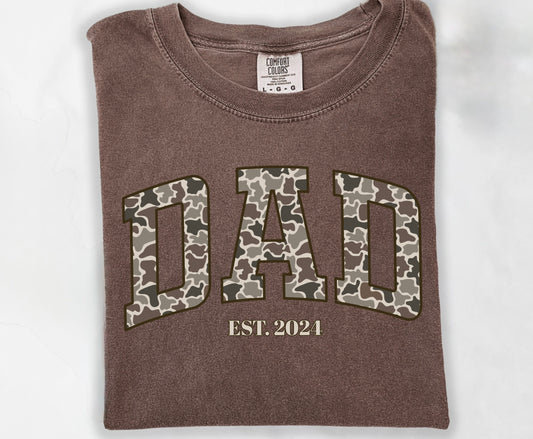 Camo Dad EST Men’s tee
